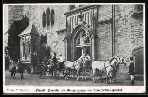 AK Wernigerode, Fürstliche Familie Stolberg-Wernigerode im Viergespann vor dem Schlossportal