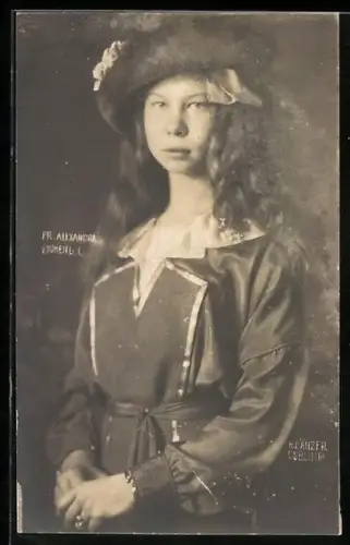 AK Pr. Alexandra von Hohenlohe-Langenburg im Porträt