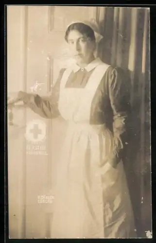 AK Fürstin Alexandra von Hohenlohe-Langenburg als Rot Kreuz Schwester