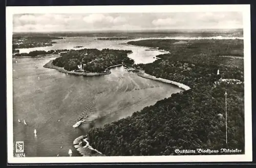 AK Berlin-Wannsee, Gesamtansicht aus der Vogelschau mit Gaststätte Blockhaus Nikolskoe