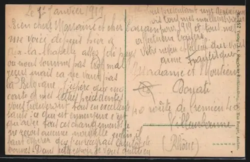 AK Aachen, Stadtansicht mit befahrener Strasse, Strassenbahnen