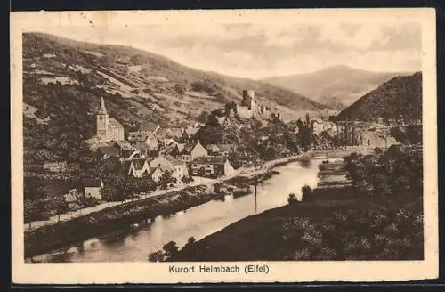 AK Heimbach /Eifel, Flusspartie mit Blick auf den Kurort Heimbach