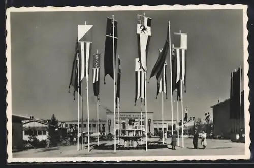 AK Lausanne, Comptoir Suisse, Hauptgebäude und Vorplatz