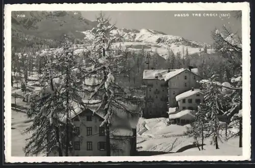 AK Passo Tre Croci, Ortsansicht im Winter