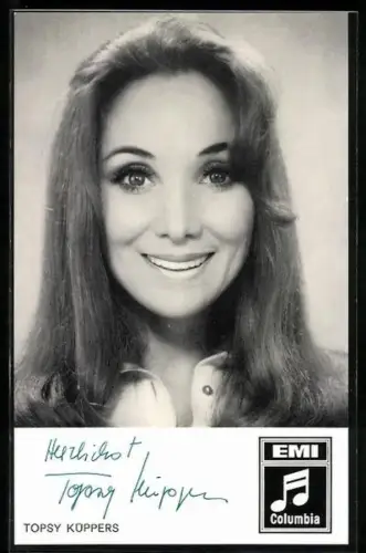 AK Sängerin Topsy Küppers lächelt freundlich den Betrachter an, Autograph
