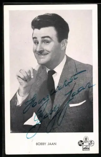 AK Musiker Bobby Jaan im karierten Anzug portraitiert, Autograph