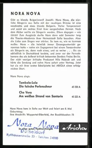 AK Musikerin Nora Nova mit extravagantem Ohrschmuck, Autograph