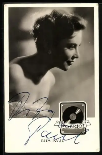 AK Musikerin Rita Paul im trägerlosen Kleid, Autograph
