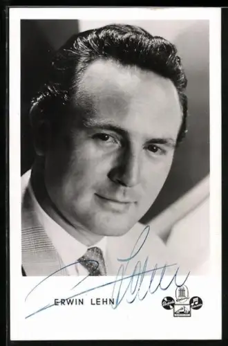 AK Musiker Erwin Lehn im Anzug, Autograph