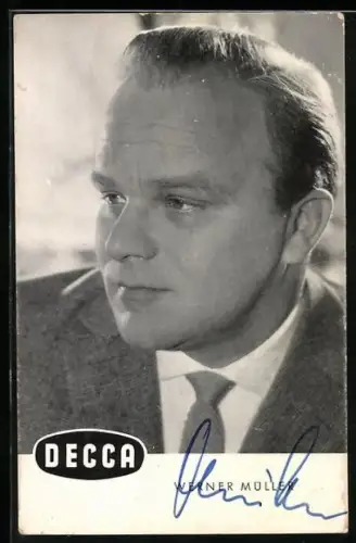AK Musiker Werner Müller im Anzug portraitiert, Autograph