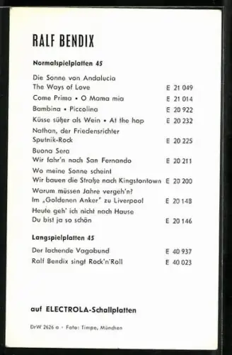 AK Musiker Ralf Bendix mit Brille zur Seite schauend, Autograph