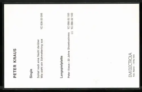 AK Musiker Peter Kraus im gestreiften Hemd portraitiert, Autograph