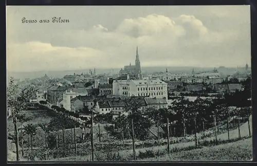 AK Pilsen, Stadtansicht von einem Hügel aus