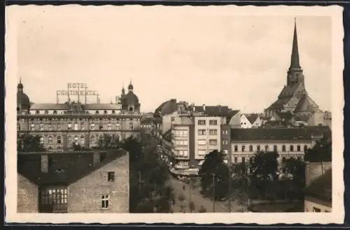 AK Pilsen, Teilansicht aus der Vogelschau mit Hotel Continental