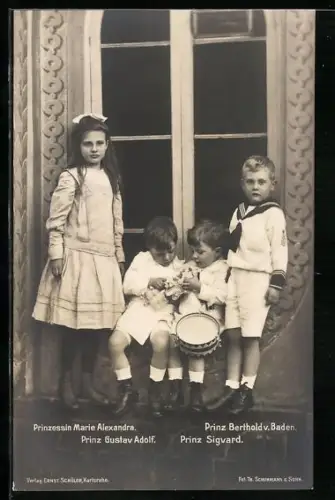 AK Prinzessin Marie Alexandra mit den Prinzen Gustav Adolf, Berthold und Sigvard von Baden