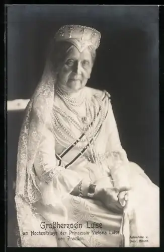 AK Grossherzogin Luise von Baden am Hochzeitstag der Prinzessin Victoria Luise von Preussen