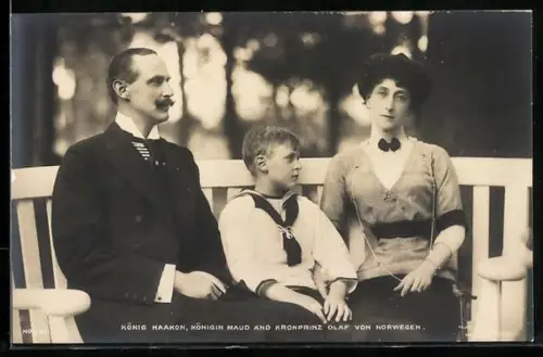 AK König Haakon, Königin Maud and Kronprinz Olaf von Norwegen