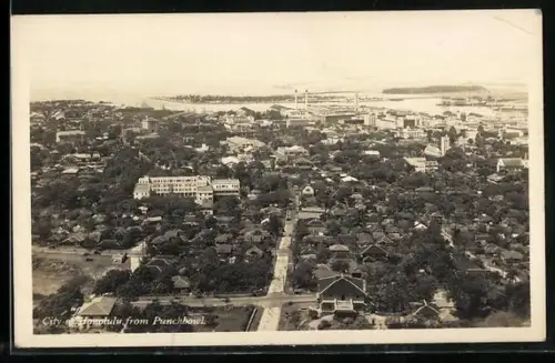AK Honolulu, HI, View of the city from Punchbowl