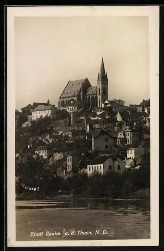 AK Znaim a. d. Thaya, Panorama mit Kirche