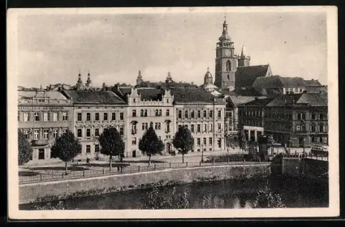AK Königgrätz, Strassenpartie mit Kirche