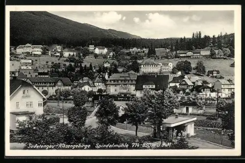 AK Spindelmühle /Riesengebirge, Panorama mit Strassenpartie