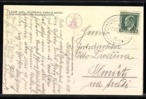 AK Bad Karlsbrunn, Ortsansicht vom Berghang aus mit umliegenden Wäldern