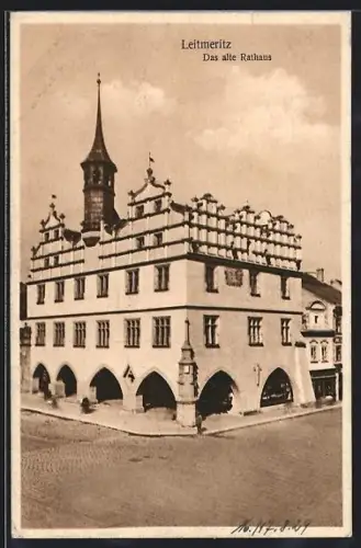 AK Leitmeritz / Litomerice, Strassenpartie mit altem Rathaus