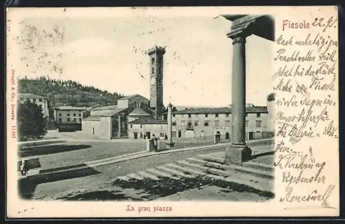 AK Fiesole, La gran piazza