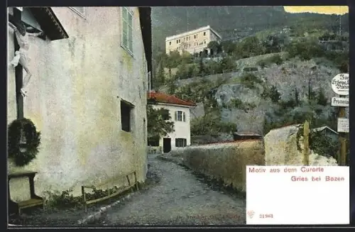 AK Gries /Bozen, Strassenpartie mit Kreuz