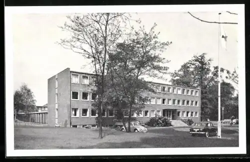 AK Hamburg-Lokstedt, Deutsches Rotes Kreuz, Landesverband Hamburg e. V., Behrmannplatz 3