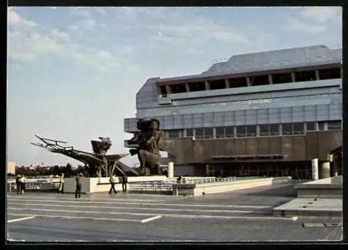 AK Berlin, Internationales Congress Centrum, Plastik von Ipousteguy Ecbatane