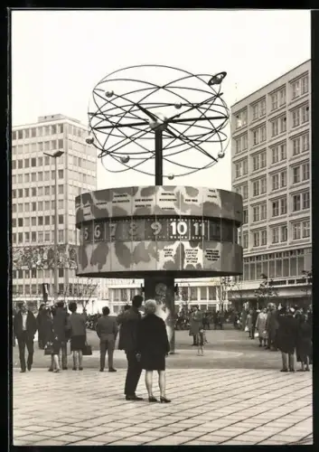 AK Berlin, Urania-Säule mit Weltzeituhr