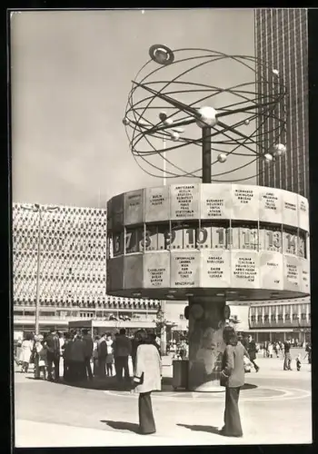 AK Berlin, Blick zur Weltzeituhr