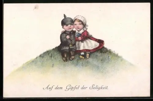 AK Kindlicher Soldat mit seiner Geliebten auf einem Hügel