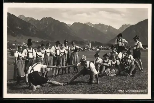 AK Oberstdorf, Original Schuhplattler, Fingerhackeln, Trachtenkapelle