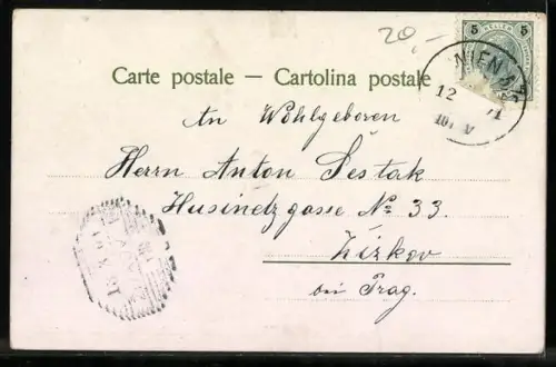 AK Geschwister in bayrischen Trachten machen beim Beerensammeln eine Pause