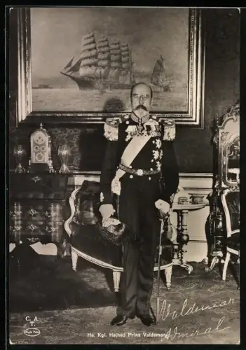 AK Prinz Valdemar von Dänemark in Uniform mit Orden