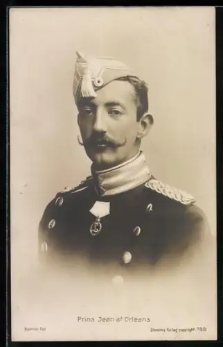 AK Prins Jean af Orleans in Uniform mit Käppi