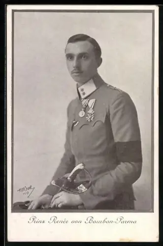 AK Prinz Renée von Bourbon-Parma in Uniform