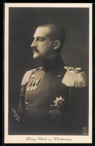 AK Herzog Ulrich von Württemberg in Uniform mit Epauletten