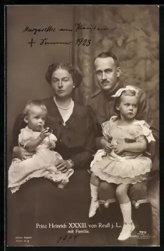 AK Prinz Heinrich XXXIII. von Reuss mit seiner Familie