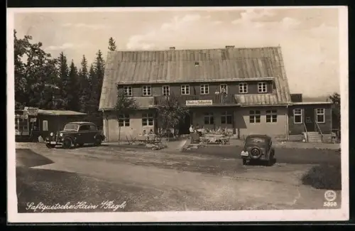 AK Hain i. Rsgb., Baude zur Saftquetsche mit Autos
