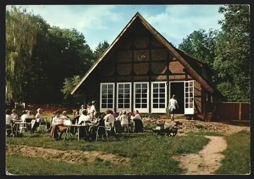 AK Undeloh /Lüneburger Heide, Gasthaus Teekessel mit Gästen