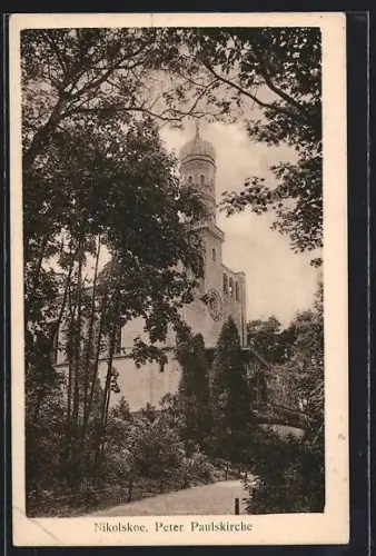 AK Berlin-Wannsee, Nikolskoe, Peter Paulskirche mit Grünanlagen