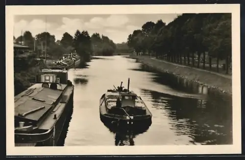 AK Zehdenick /Havel, Havelpartie mit Booten