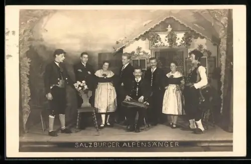 AK Salzburger Alpensänger in Trachten