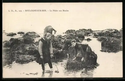 AK Boulogne-sur-Mer, La Pêche aux Moules, Muschelfischer