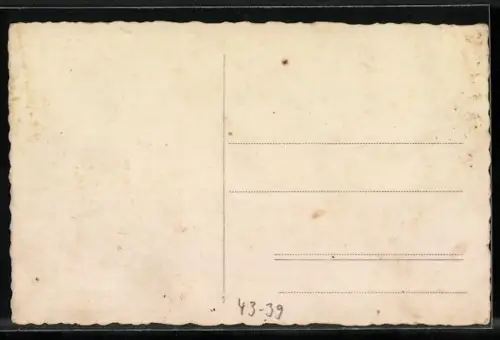 Foto-AK Junge Frauen mit Modellbau-Häusern