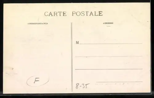 AK Damen beim Besticken von Stoff