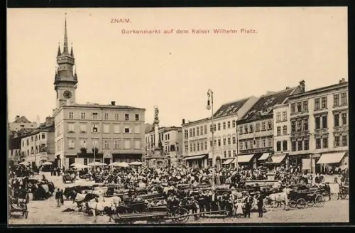 AK Znaim, Gurkenmarkt auf dem Kaiser Wilhelm Platz